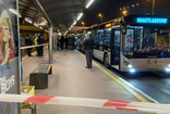 Sefaköy metrobüs durağında korkunç olay! Ekipler yarım saat boyunca uğraştı...