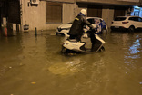 İzmir'de deniz taştı, cadde ve arka sokaklar su altında kaldı gün ağardı hasar ortaya çıktı