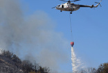 Tarım arazisinden ormana sıçradı! Helikopterler, uçaklar bölgede...