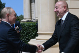 Putin ve Aliyev, Bakü'de görüştü