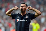 Oğuzhan Özyakup 31 yaşında futbolu bıraktığını açıkladı