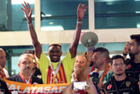 Victor Osimhen, Galatasaray için İstanbul'a geldi