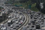 Trafiğe bir tabela daha ekleniyor! Duman, sis, yağmur ve kar gibi hava koşullarına karşı uyaracak