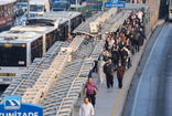 İstanbul'da metrobüslerdeki sorunlar yolcuları bezdirdi