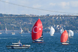 İstanbul Boğazı'ndaki yat yarışları nedeniyle yapılamayan vapur seferleri normale döndü