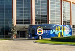 Fenerbahçe Futbol A Takımı, yeni otobüsünü teslim aldı