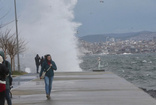 İstanbul'da olumsuz hava koşulları nedeniyle deniz ulaşımında aksama