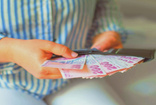 Para onlar için her şey; Paraya tapan 5 burç belli oldu