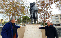 Atatürk Anıtı'na çirkin saldırıya tepki
