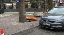 Ölüm yürürken yakaladı, o anlar kamerada