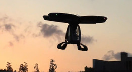 Türkiye'nin ilk uçan arabası Cezeri havalandı