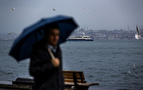 Birçok ilde kuvvetli yağış ve fırtına bekleniyor! Meteoroloji İstanbul'u saat vererek uyardı