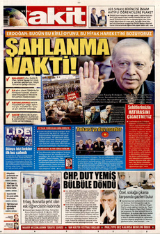Yeni̇ aki̇t
