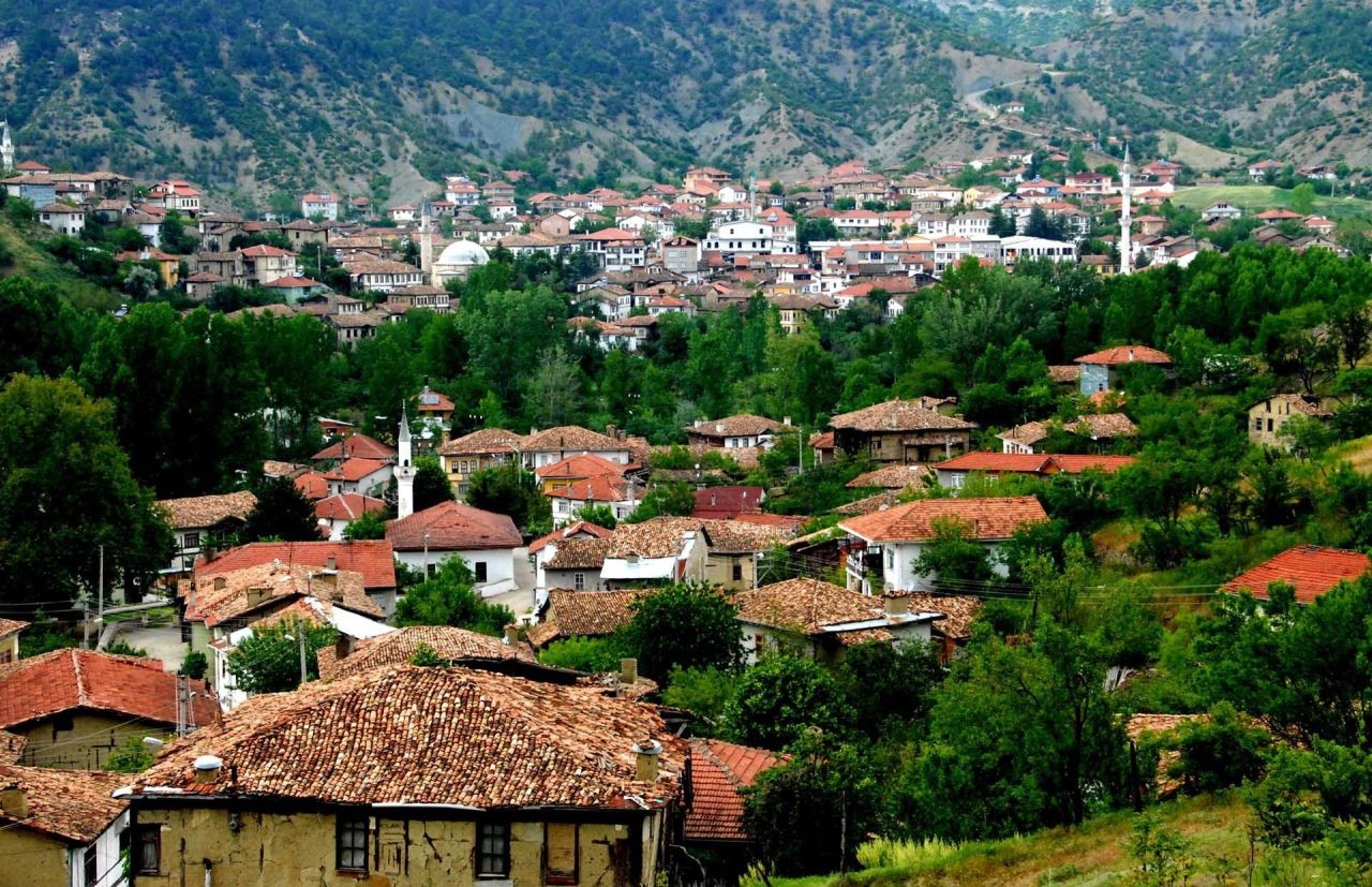 Türkiye'nin en az nüfuslu ilçeleri: Kalabalık sevmeyen buralara taşınıyor - Resim: 3